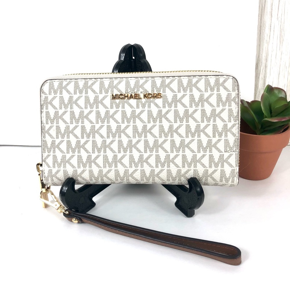 Michael Kors Phone Flat Wallet Wristlet Vanilla